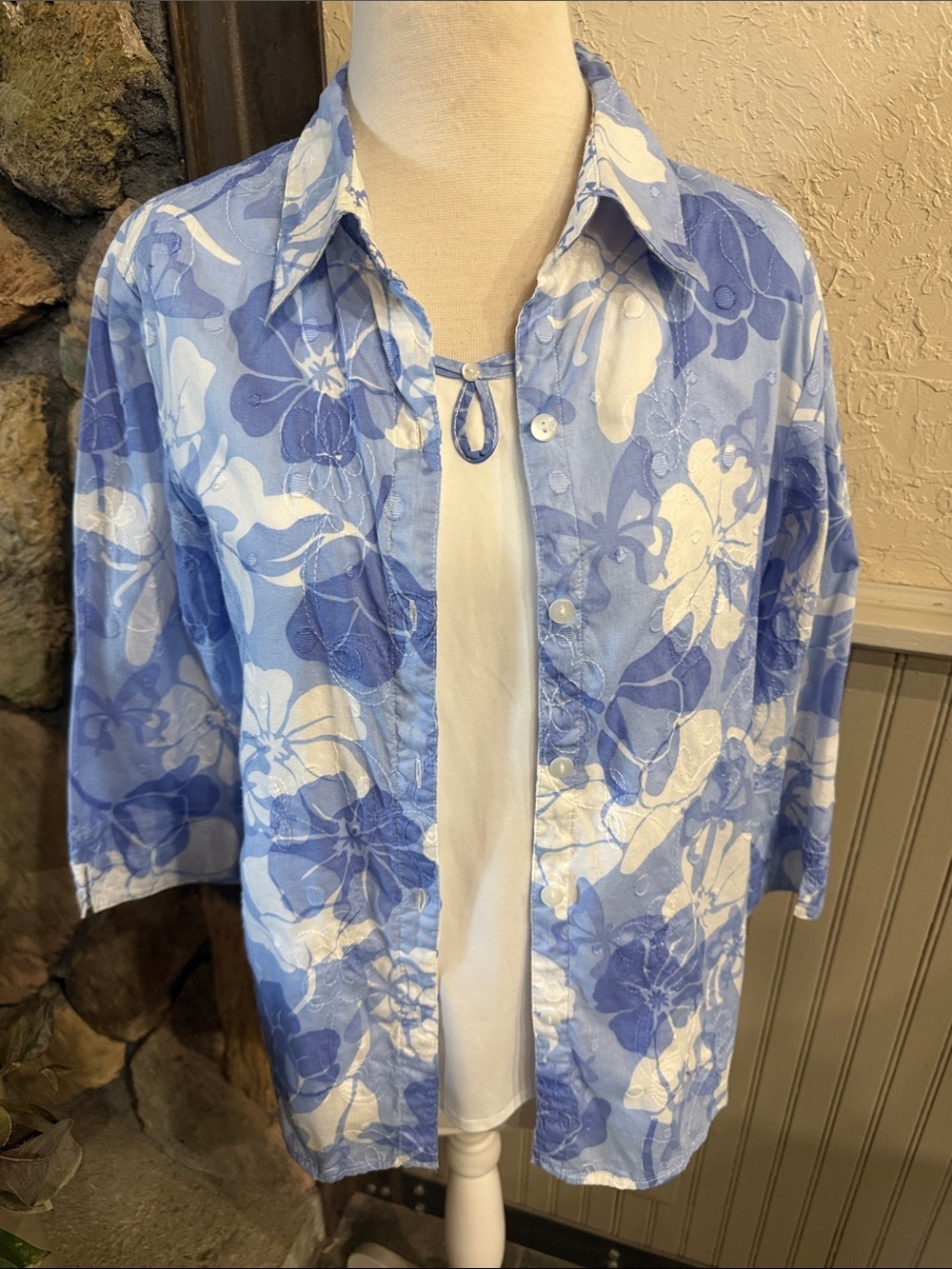 Alfred Dunner 2-Piece Blue and White Floral Button-Up Blouse